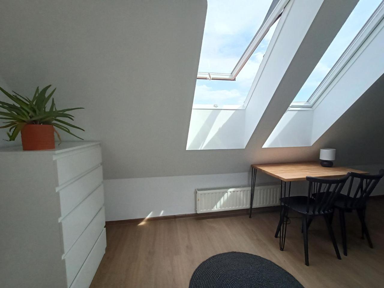 Lemuria Pokoje Hostel Chojnowska A Legnica Luaran gambar