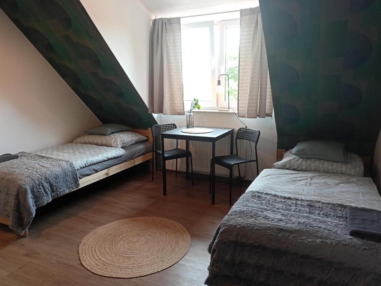 Lemuria Pokoje Hostel Chojnowska A Legnica Luaran gambar