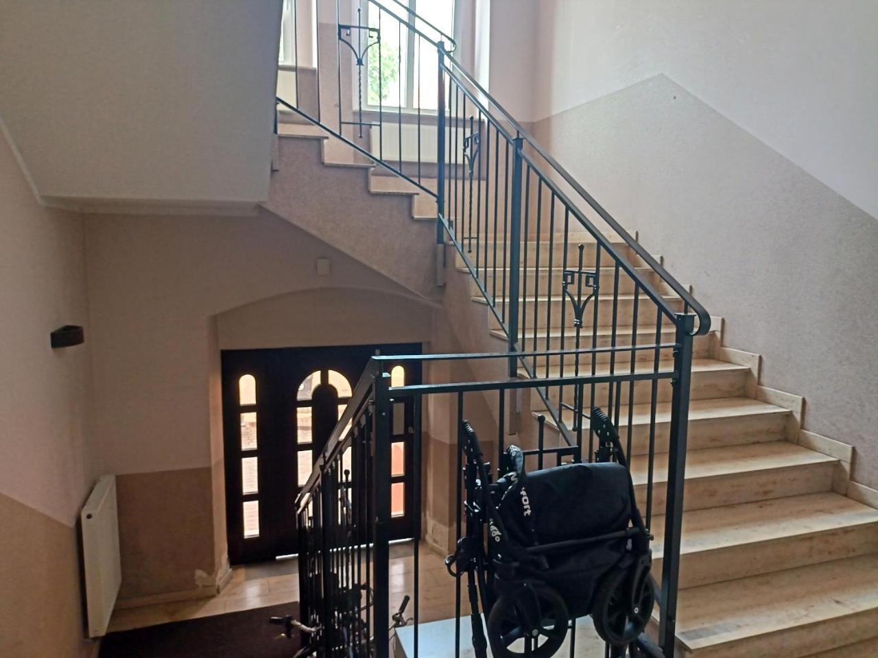 Lemuria Pokoje Hostel Chojnowska A Legnica Luaran gambar