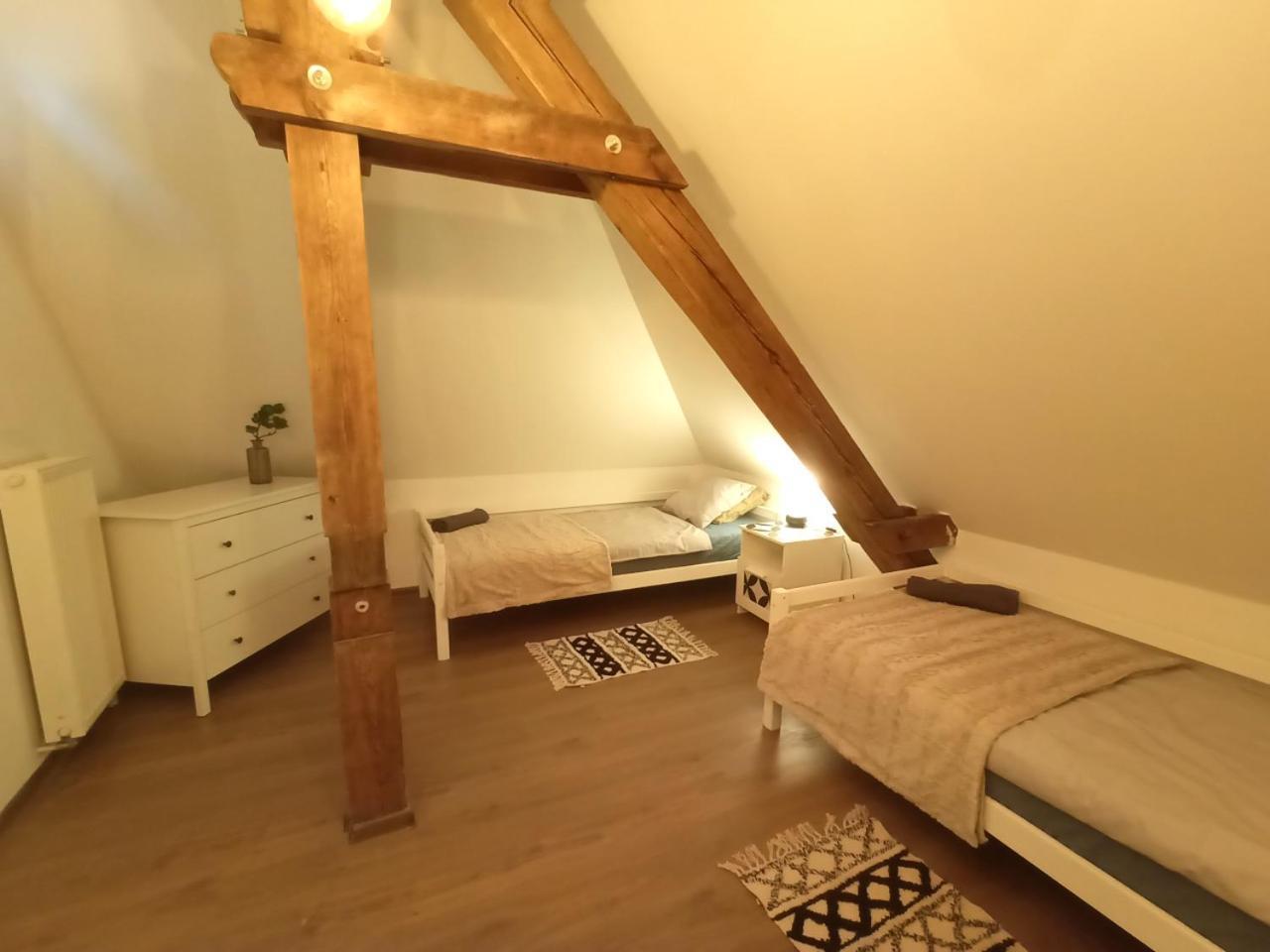 Lemuria Pokoje Hostel Chojnowska A Legnica Luaran gambar