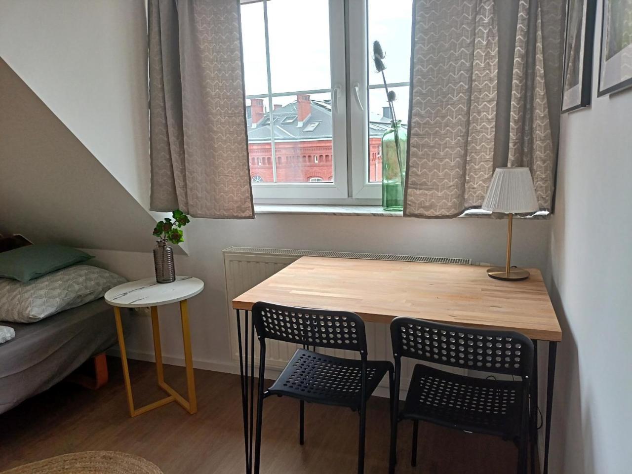 Lemuria Pokoje Hostel Chojnowska A Legnica Luaran gambar
