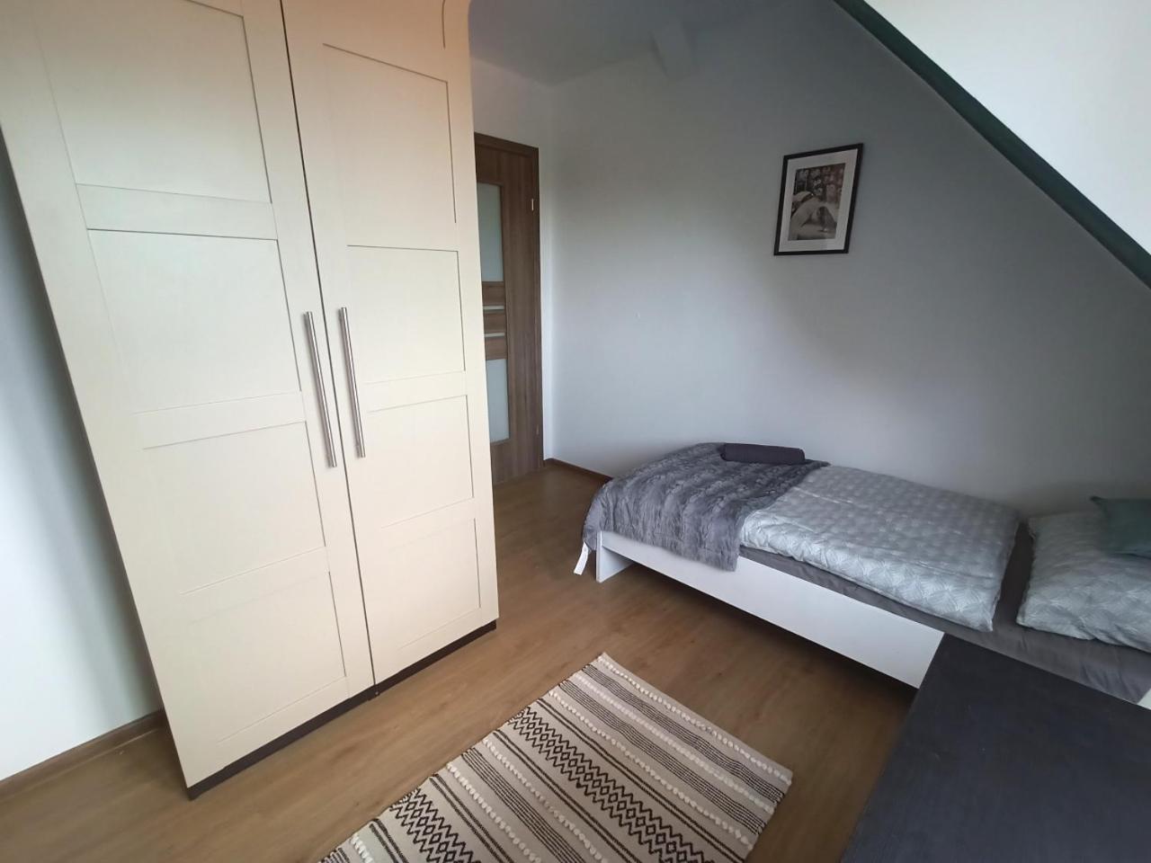Lemuria Pokoje Hostel Chojnowska A Legnica Luaran gambar