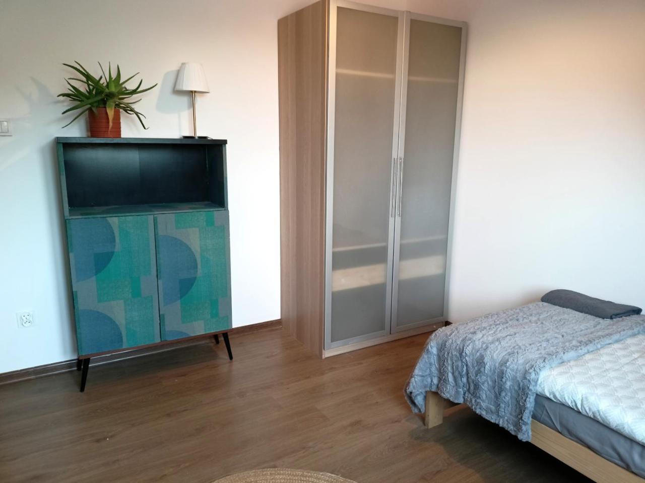 Lemuria Pokoje Hostel Chojnowska A Legnica Luaran gambar