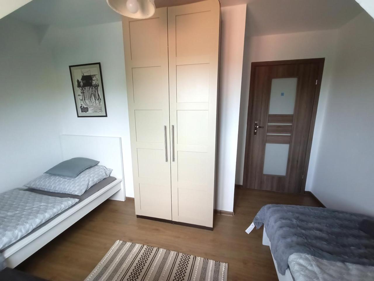 Lemuria Pokoje Hostel Chojnowska A Legnica Luaran gambar