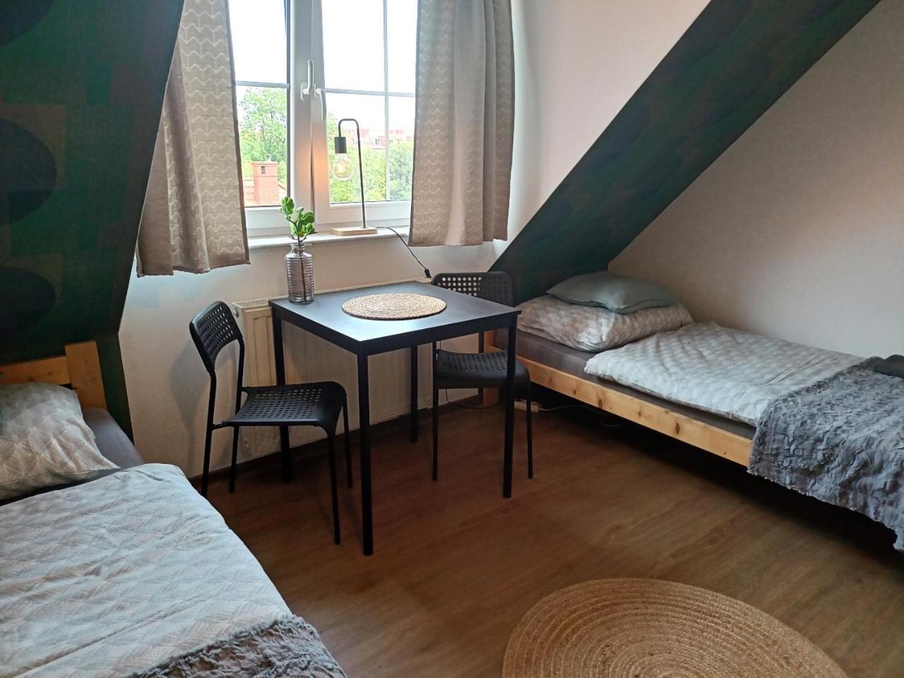 Lemuria Pokoje Hostel Chojnowska A Legnica Luaran gambar