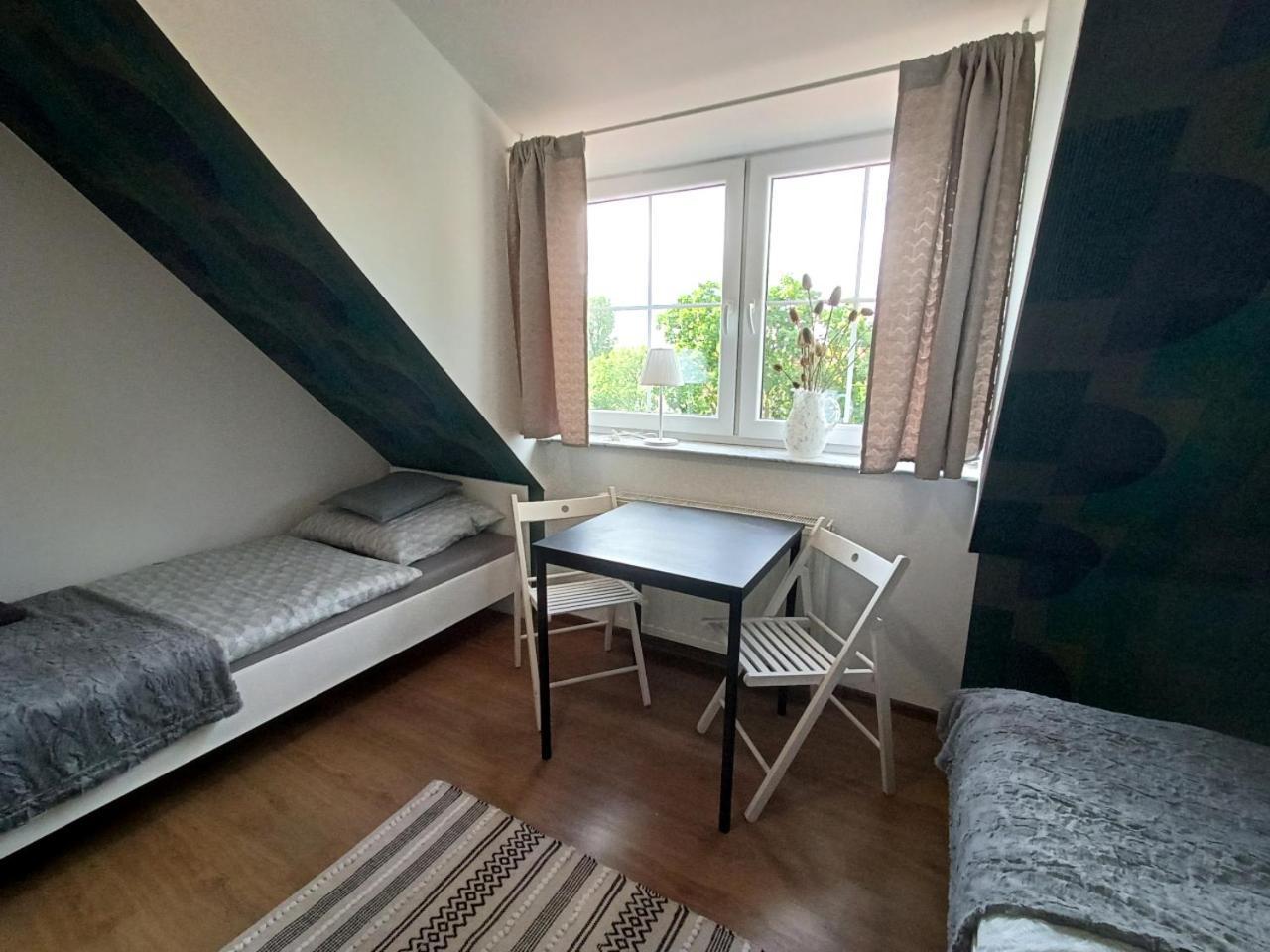 Lemuria Pokoje Hostel Chojnowska A Legnica Luaran gambar